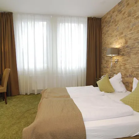Nells Park Hotel-3